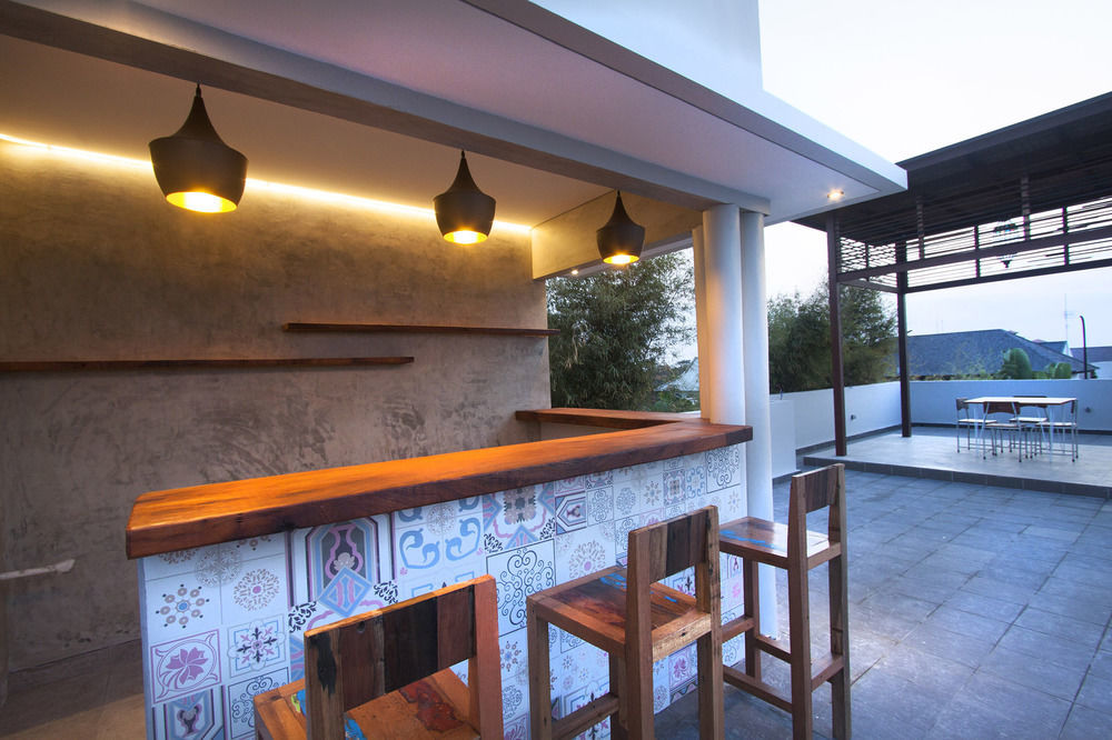Zen Rooms Seminyak Kayu Jati ภายนอก รูปภาพ