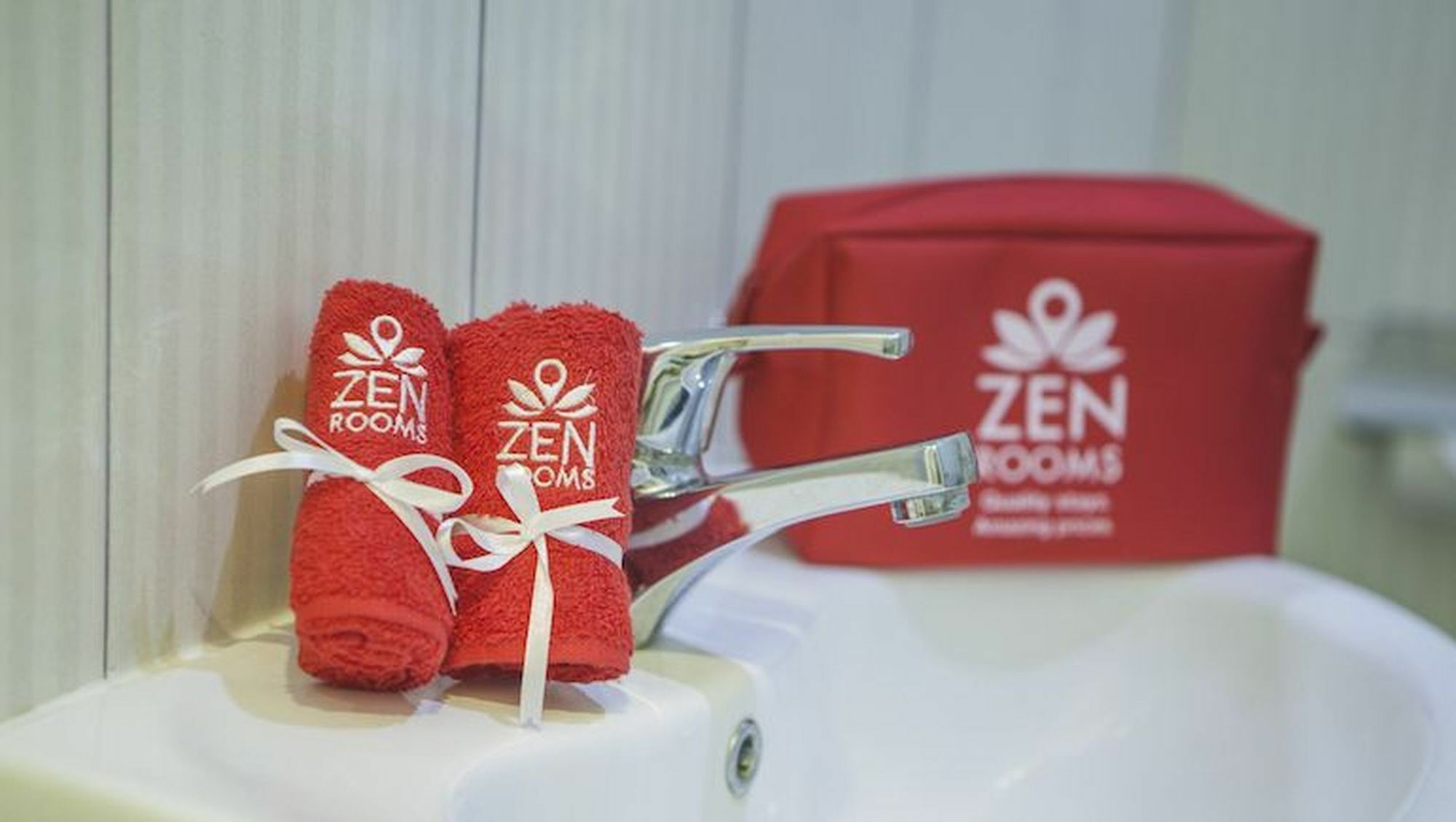 Zen Rooms Seminyak Kayu Jati ภายนอก รูปภาพ