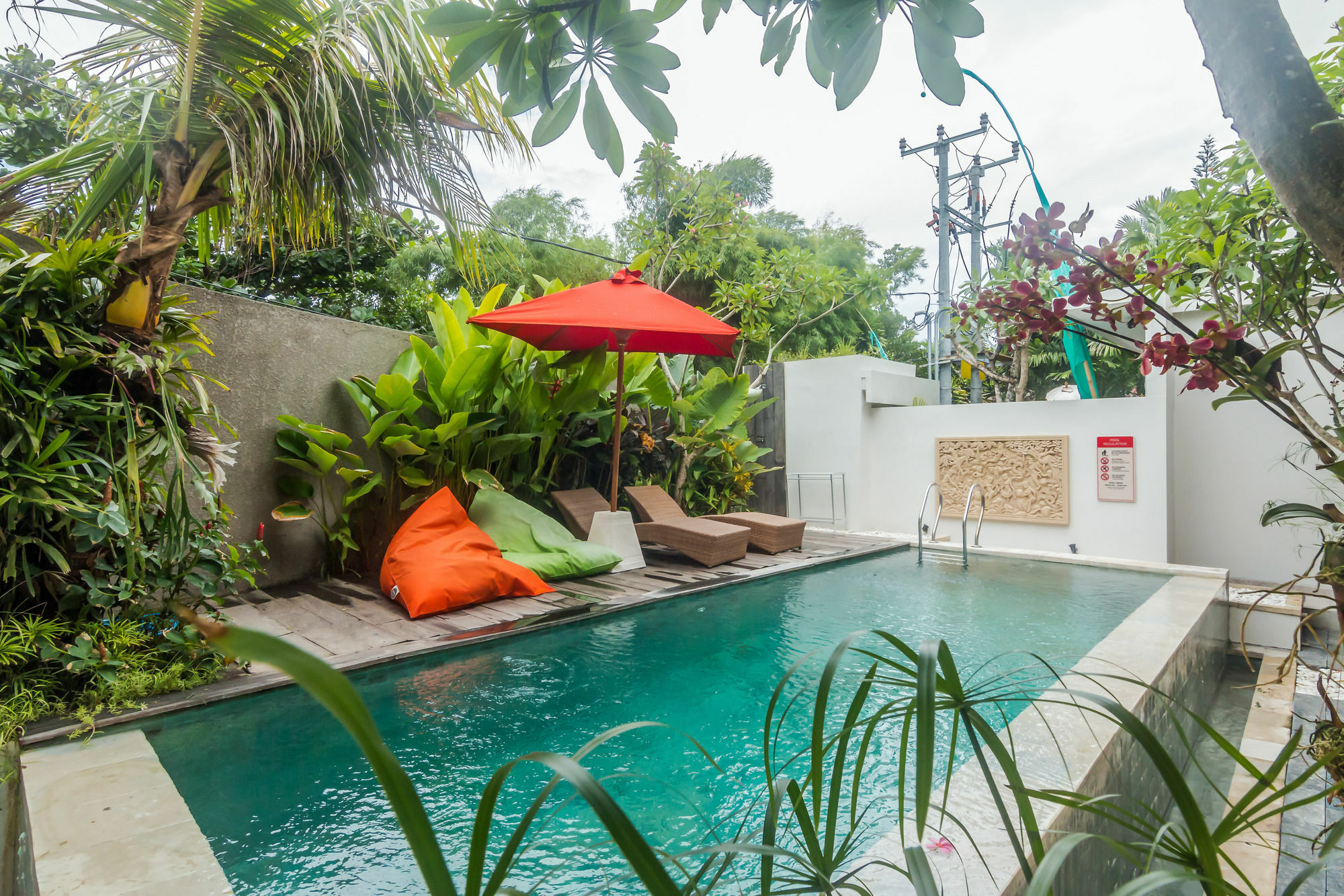 Zen Rooms Seminyak Kayu Jati ภายนอก รูปภาพ